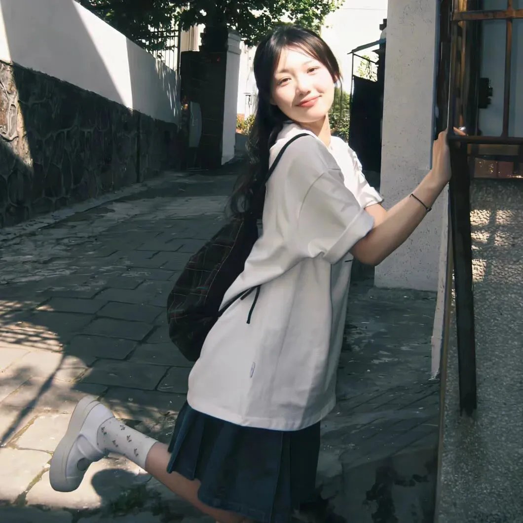 七星的昴星团海报